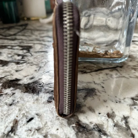 Gucci horse bit Brown Embossed Zip accordion Wallet - Picture 2 of 6